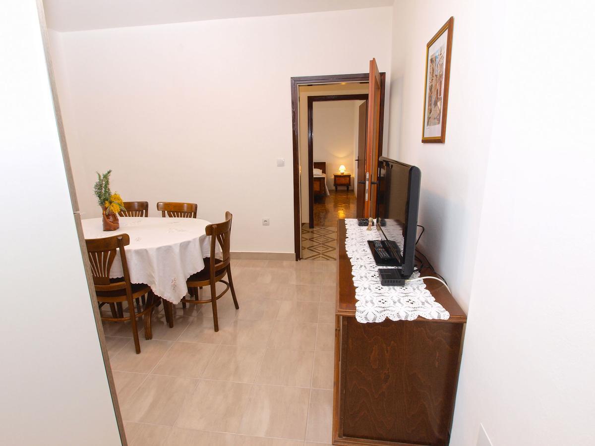 Apartments Ivan 1031 Fažana Kültér fotó